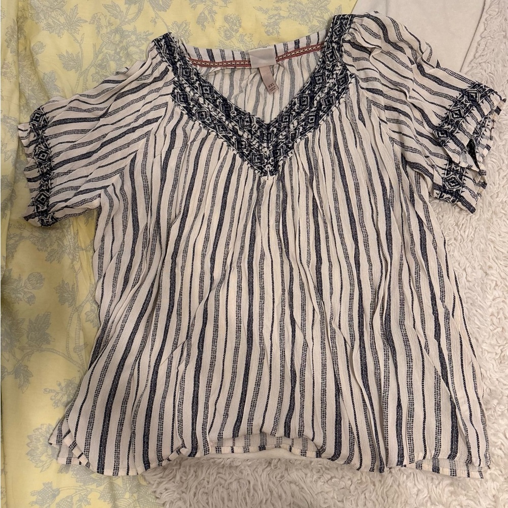 Knox Rose Blue and White Smocked Blouse